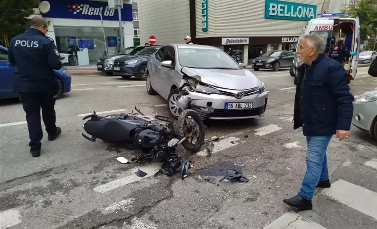 İlkadım'da Motosiklet Kazası: 17 Yaşındaki Sürücü Yaralandı