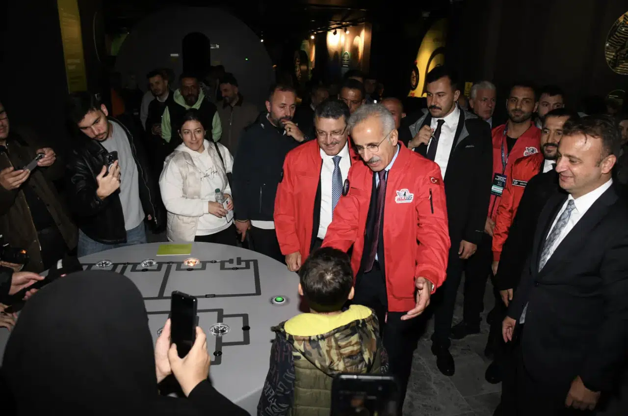 Bilim Festivali'ne Yoğun İlgi: Katılım 200 Bini Aşması Bekleniyor!