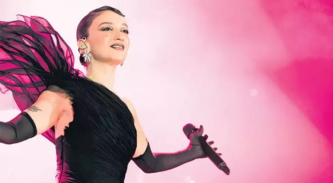 Türk sanatçı 'AKKOR' ile uluslararası müzik sahnesinde dikkat çekiyor!