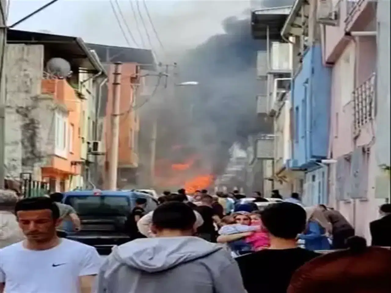 Bursa'da Eğitim Uçağı Düştü: İki Pilot Hayatını Kaybetti!