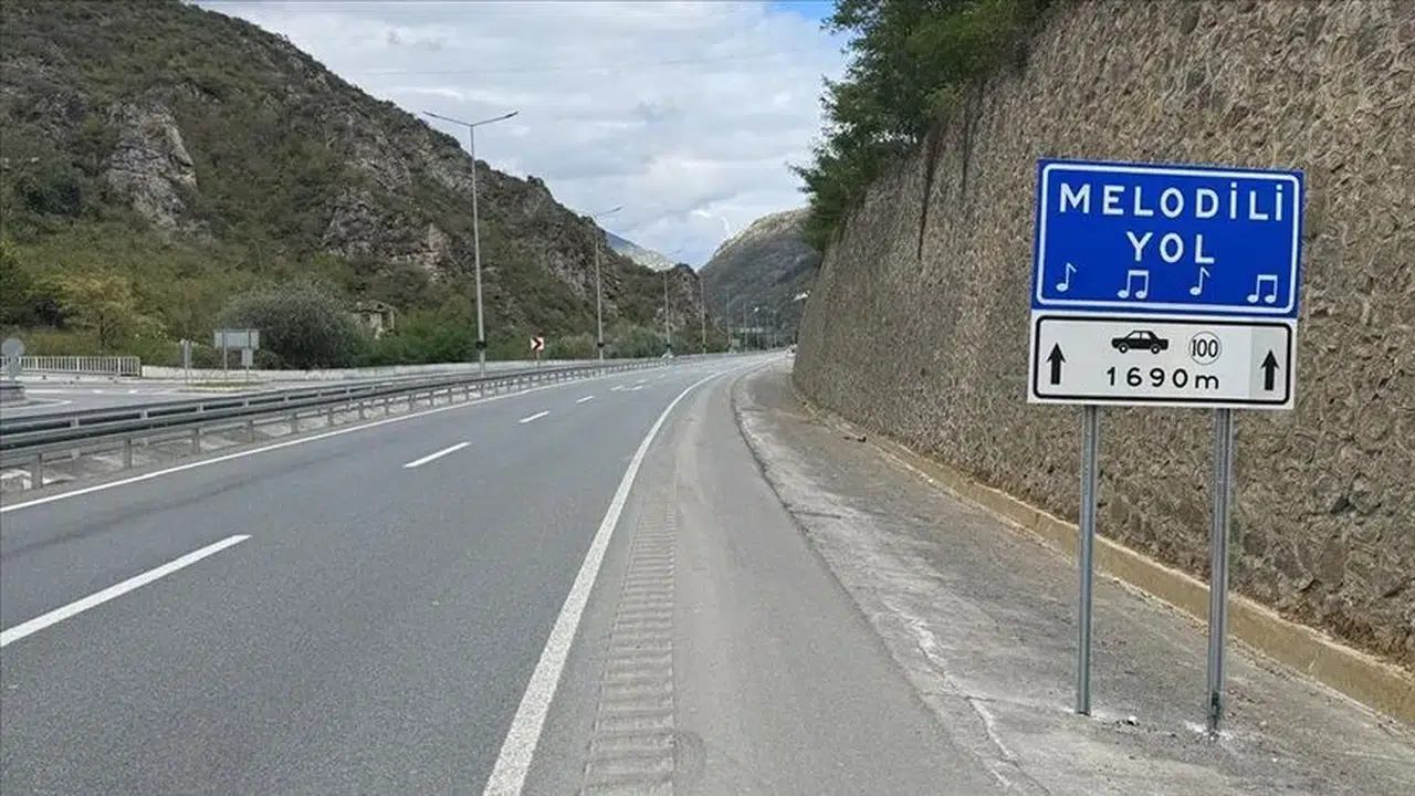Trabzon'da Melodili Yol ile Yerel Müzik Yarışı Başladı