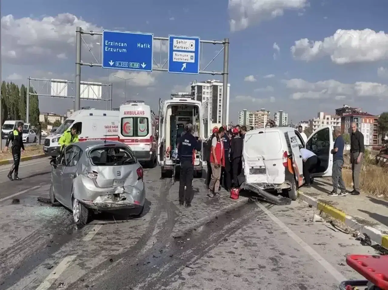 Sivas'ta trafik kazası: 39 yaşındaki kadın hayatını kaybetti