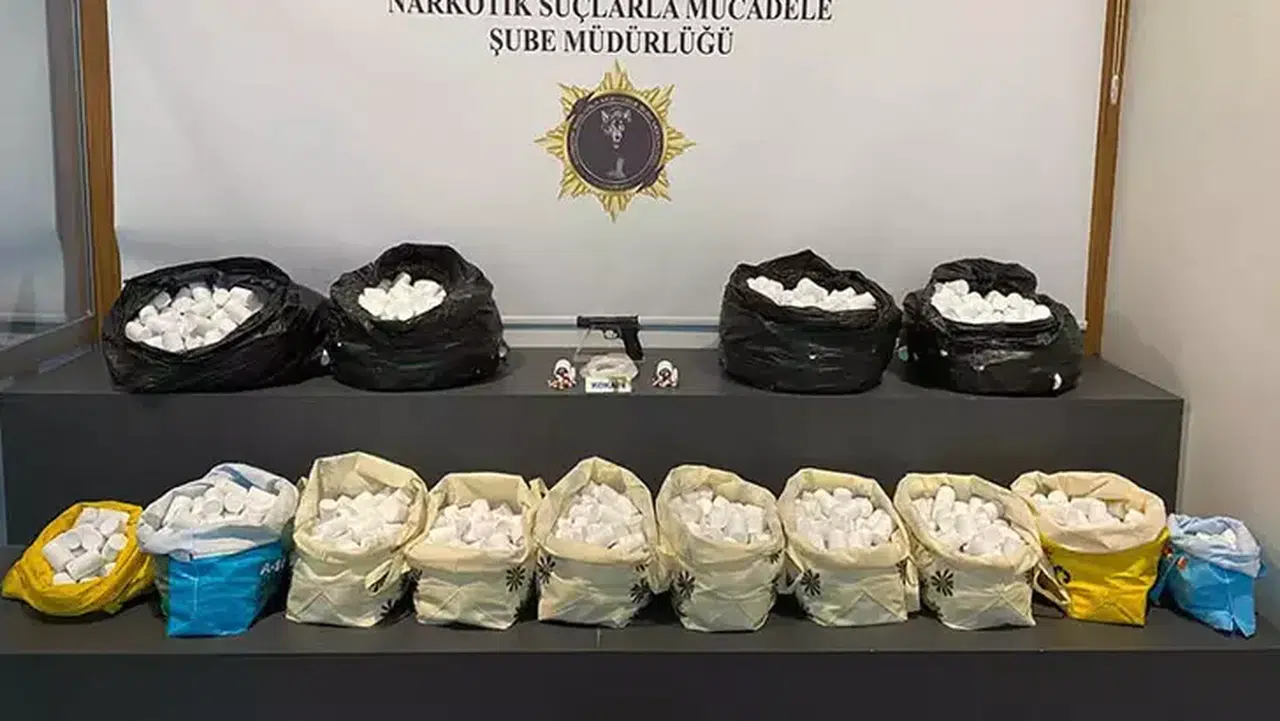 Samsun'da Uyuşturucu Operasyonunda 5 Kişi Gözaltına