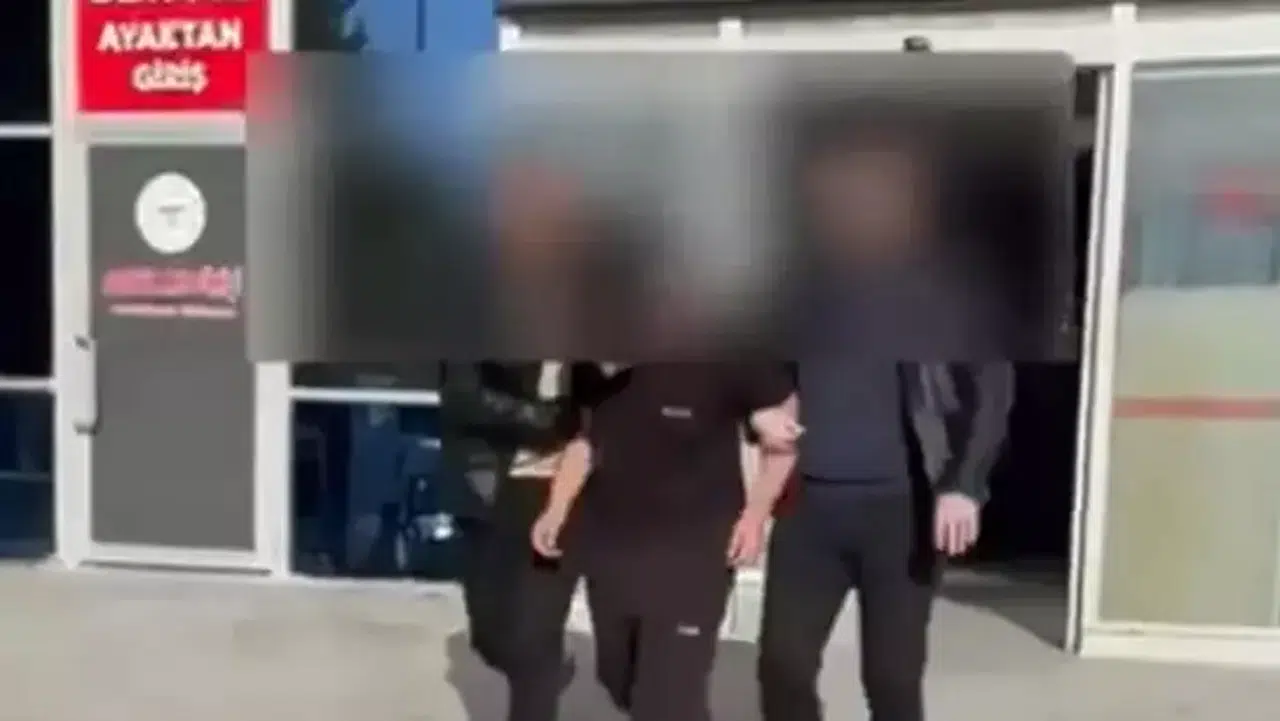 Tekirdağ'da Canlı Yayında Kur'an ve Türk Bayrağına İhanet!