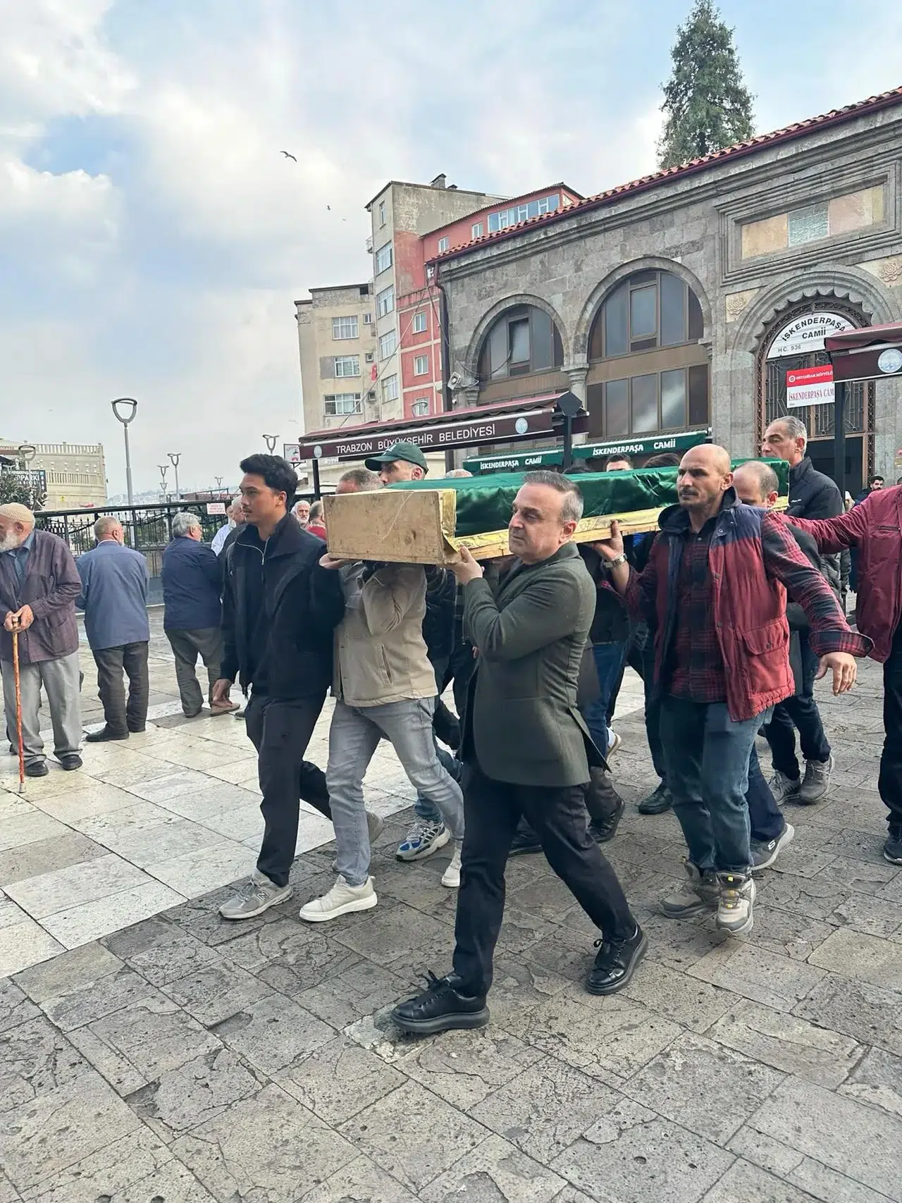Endonezyalı Turist Ailesinin İsteğiyle Trabzon’da Defnedildi