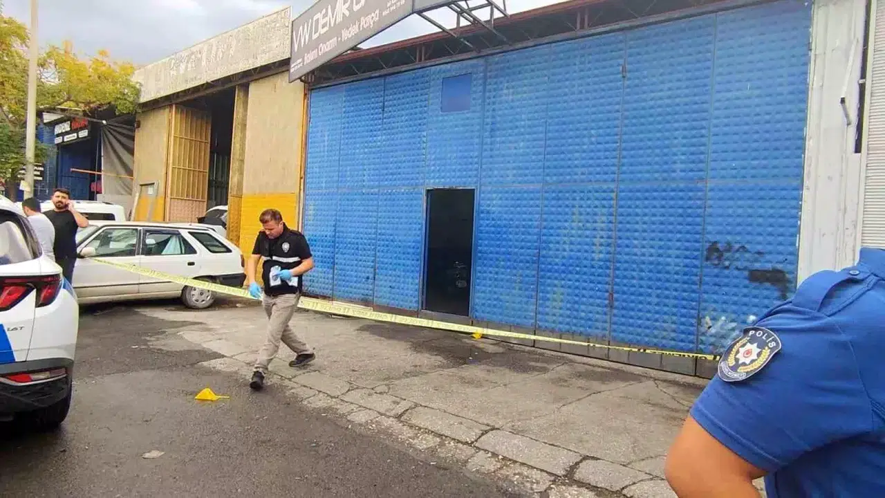 Kepez'de Silahlı Saldırı: Bir Kişi Hayatını Kaybetti!