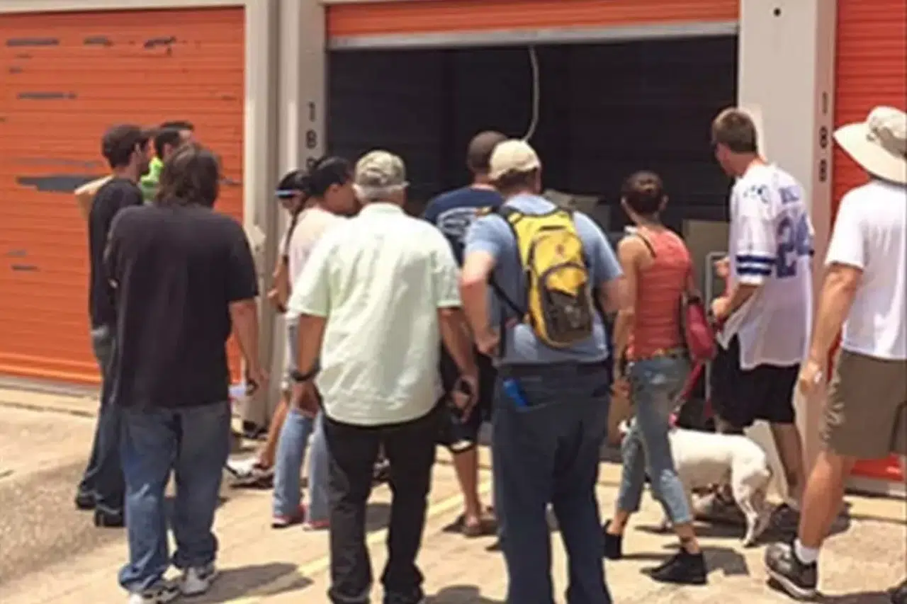 500 Dolara Alınan Depo, 7.5 Milyon Dolarlık Nakitle Hayatı Değiştirdi!