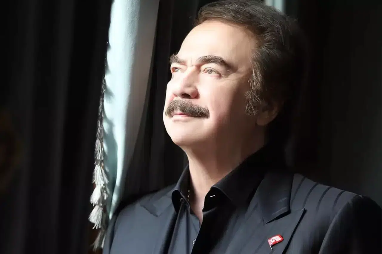 Orhan Gencebay'ın Büyülü Dünyası Sinemada Yansıyacak!