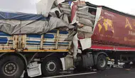 Konya Ereğli'de TIR ve minibüs çarpıştı: 1 ölü, 3 yaralı!