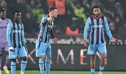 Trabzonsporlu Futbolcu Arabistan Yolcusu! İmzalar Atılmak Üzere