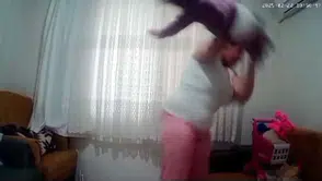 Antalya'da Kamera Kaydıyla Şiddet Belgesi: Anne Tutuklandı