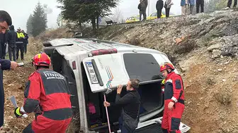 Muğla'da Yolcu Minibüsü Şarampole Devrildi: 15 Yaralı