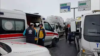 Başakşehir'de Zincirleme Trafik Kazasında 12 Yaralı