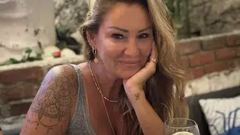 Pınar Altuğ'dan Gençlik Pozuyla Yaş Farkı Tartışmalarına Cesur Yanıt!