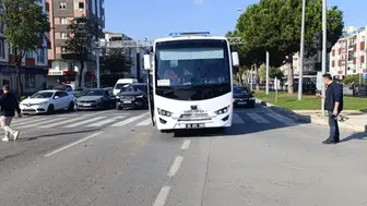 Samsun'da Cezaevi Transport Aracı ile Bir Araç Kafa Kafaya Çarpıştı