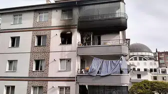 Mamak'ta Apartman Patlaması: Yangın Çıktı, 1 Kişi Yaralandı