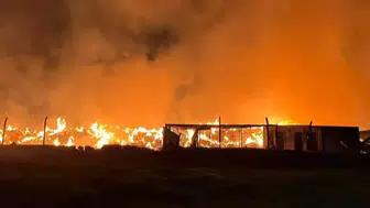 Menemen'de Çöp Depolama Alanında Yangın: Ekipler Hızla Müdahale Etti