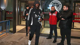 Beşiktaş Trabzon'a Ulaştı, Eksik Oyuncularla Zorlu Maça Hazırlanıyor