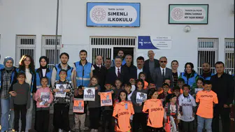 Başkan Genç'ten Öğrencilere Kırtasiye Desteği Ve Eğitim Vurgusu