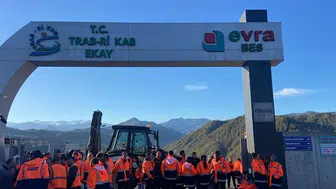 Trabzon'da Atık Bertaraf Tesisinde İşçi Maaş Sorunu Protestoya Dönüştü