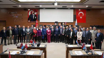 Ortahisar Meclisi Yılın Son Oturumunu Kahkahalarla Kapattı