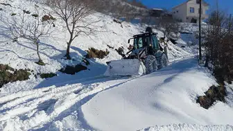 Trabzon'da Kış Şartlarıyla Mücadele: 18 İlçede Ulaşım Yeniden Sağlandı