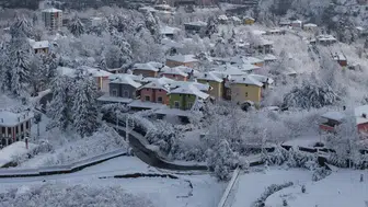 Trabzon'da Kar Yağışı Hayatı Durdurdu, Okullar Tatil ve Yollar Kapandı