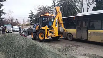 Gülbaharhatun'daki Yol Çalışmaları Trafiği Alt Üst Etti