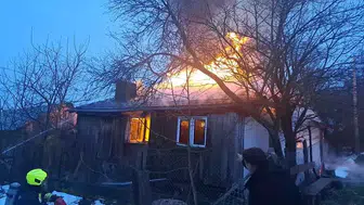 Gövem Köyü'nde Bacadan Çıkan Yangın, Ahşap Evi Alevler İçinde Bıraktı