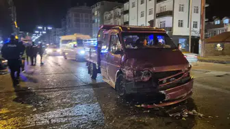 Yomra'da Zincirleme Kaza: 3 Yaralı, Trafik Durma Noktasına Geldi