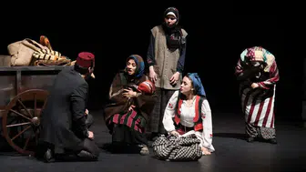 Trabzon Tiyatrosu "Muhacirlik" ile Göç Tarihini Sahneye Taşıdı