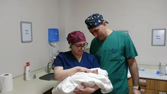 İki Ünlü Trabzonlu Doktor Aşklarıyla Hastalarına Umut Aşılıyor