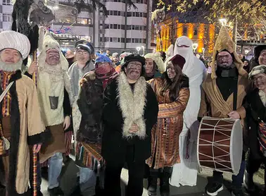 Trabzon'da Kalandar Festivali: Canlı Kostümlerle Dolu Bir Şenlik!