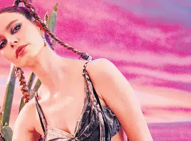 Beren Saat, Müzik Kariyerine "CapitaliZoo" ile Giriş Yaptı!