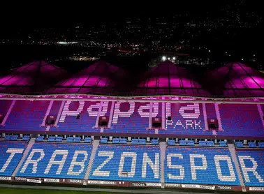 Trabzonspor ve Fenerbahçe Derbisi: Taraftar Heyecanı Azalıyor!