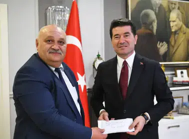 Ortahisar Belediyesi, Üniversite Öğrencilerine Burs Desteği Sağlıyor