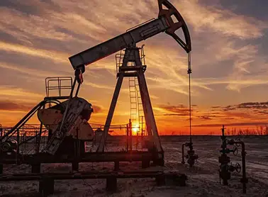 Orta Doğu'daki Gerginlikten Dolayı Petrol Fiyatları 90 Doları Aştı