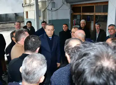 Arsin'de Fındık Fabrikasında Yangın Kontrol Altına Alındı