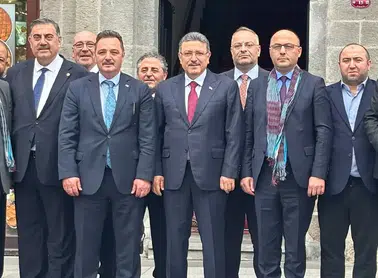 TİMBİR Heyeti, Trabzon Büyükşehir Belediye Başkanı Genç'i Ziyaret Etti