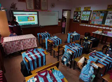 Trabzonspor, 23 Nisan'da çocuklara unutulmaz bir sürprizle neşe saçtı