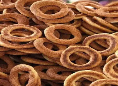 Trabzon'da Simit Fiyatı 15 TL'ye Yükseldi, Halkın Tepkisi Büyüyor!