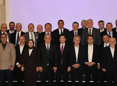 Trabzon'da Belediye Kanunu'nda Değişiklik Talepleri Masaya Yatırıldı