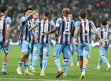 Trabzonspor, Gençlerbirliği'ni Yenerek Kupa Finaline Odaklanıyor!
