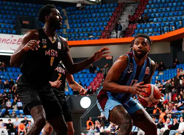 Trabzonspor, Mersin'i yenerek Play-Off öncesinde moral depoladı