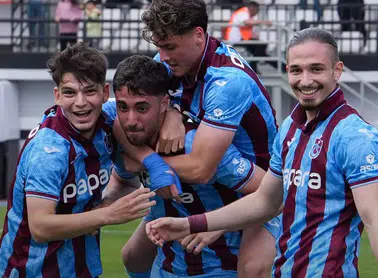 Trabzonspor U19, Beşiktaş'ı 4-3'lük Galibiyetle Geride Bıraktı!