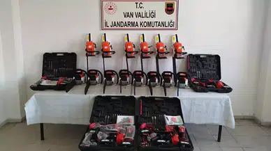 Van'da Kaçakçılık Operasyonunda 430 Bin Liralık Eşya Ele Geçirildi