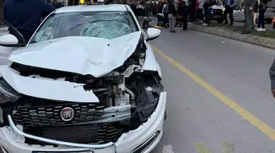 Adapazarı'nda Yaya Geçidinde Hızla Geçen Kadına Otomobil Çarptı