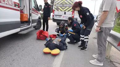 İnegöl'de Servis Minibüsü Yaşlı Adama Çarptı: Ağır Yaralı