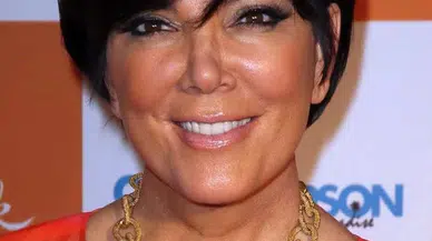 Kris Jenner'dan Şaşırtan Dönüşüm: Yeni Stiliyle Göz Doldurdu!