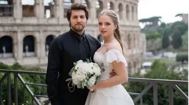 İpek Filiz Yazıcı, Ayrılığı Duygusal Bir Dille Değerlendirdi